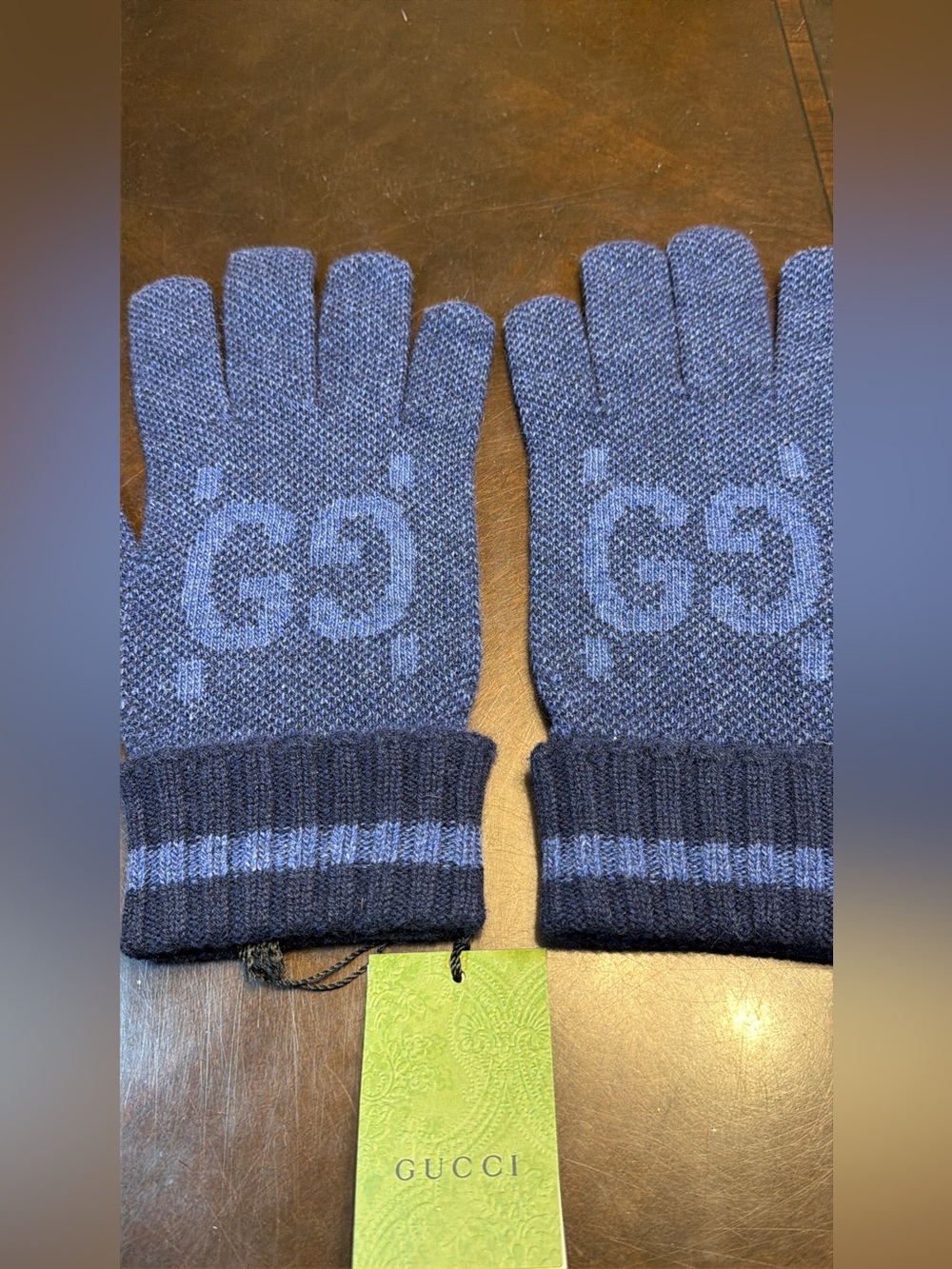 New Authentic Gucci GG Logo Cashmere Gloves Blue Size L - Picture 2 of 15